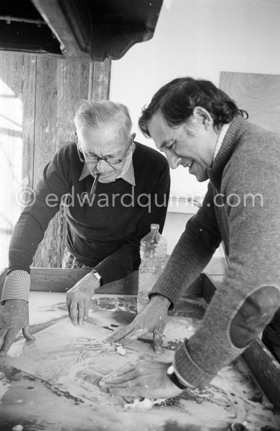 Graham Sutherland with his printer (?) at La Villa Blanche. Menton 1976. - Photo by Edward Quinn
