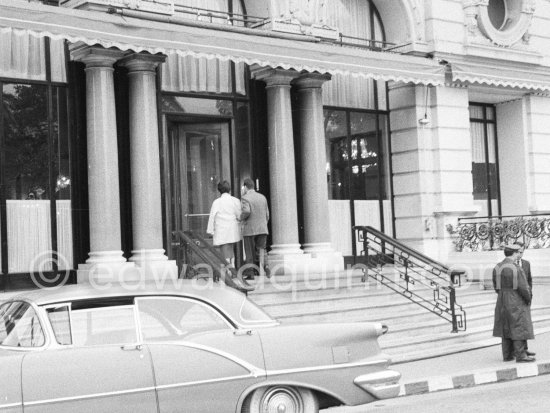 Attended by Cartier jewellers Liz Taylor tries on a beautiful diamond necklace with matching earrings she spotted while window-shopping in Monte Carlo with her third husband Mike Todd. At $500,000, the necklace was beyond Todd’s budget, but the earrings were her consolation prize. Monte Carlo 1958. - Photo by Edward Quinn