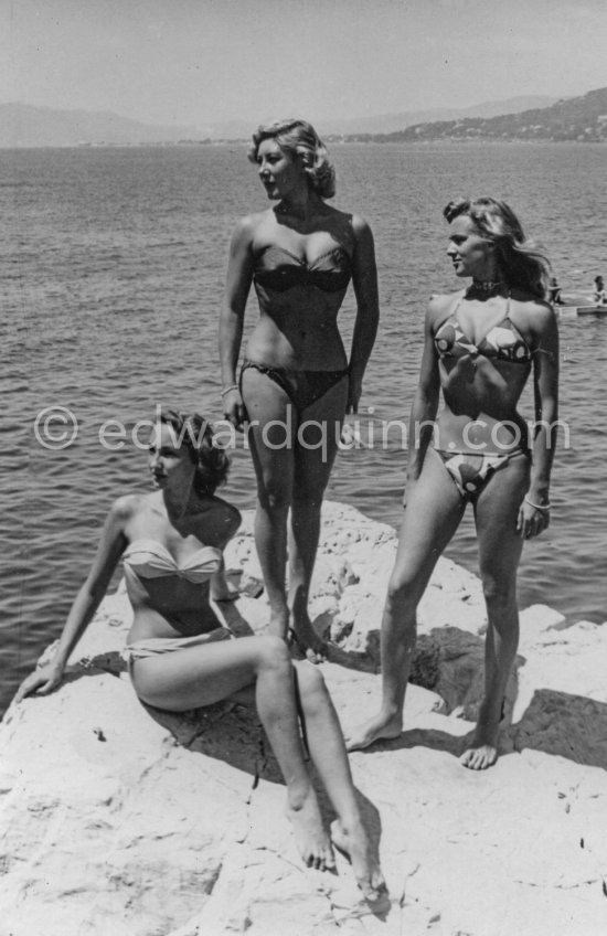 Three Riviera Beauty Queens, left Claude Renault "Miss France 1950", centre Colette Gosse "Miss Palm Beach". Eden Roc 1950. - Photo by Edward Quinn