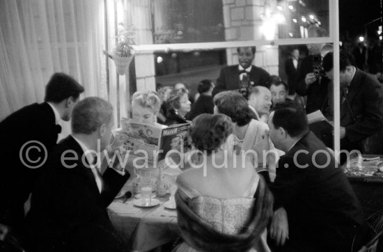 Esther Williams, Begum and Benjamin Gage, Esthers husband. Cannes Film Festival 1955. - Photo by Edward Quinn