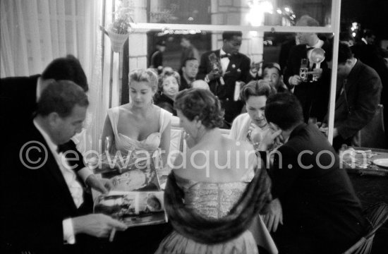 Esther Williams, Begum and Benjamin Gage, Esthers husband. Cannes Film Festival 1955. - Photo by Edward Quinn