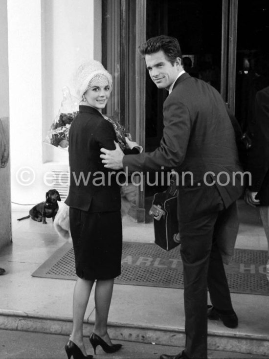 Natalie Wood arriving with Warren Beatty (then better known as the brother of Shirley MacLaine) at the Carlton Hotel, Cannes 1962. - Photo by Edward Quinn