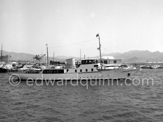 Yacht, not yet identified. Cannes 1954. - Photo by Edward Quinn