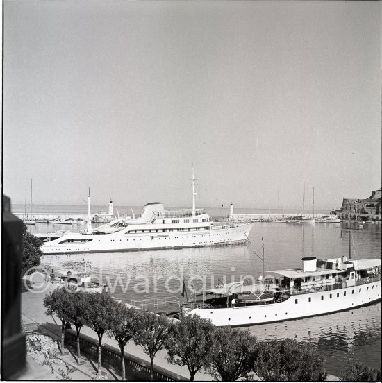 Yachts Christina and Olnico. Monaco harbor 1955. - Photo by Edward Quinn