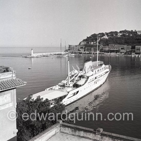 Onassis' yacht Christina. Monaco harbor 1955. - Photo by Edward Quinn