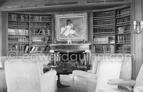 On board Onassis' yacht Christina. Monaco harbor 1955. - Photo by Edward Quinn