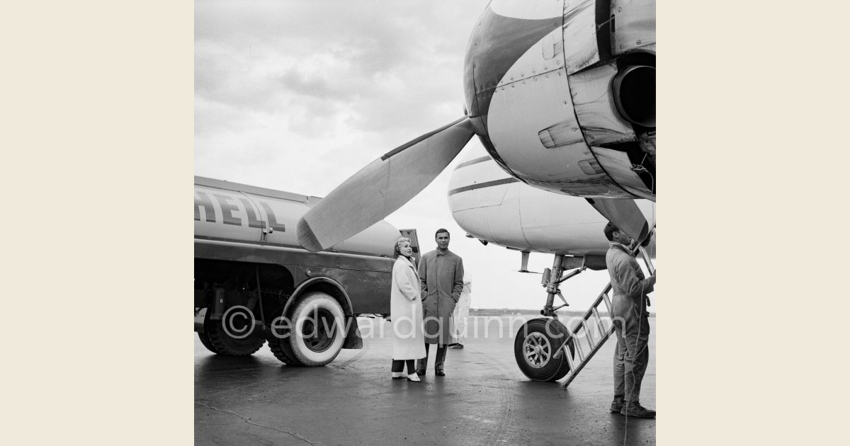 Zsa Zsa Gabor and Porfirio Rubirosa in front of the private plane of ...