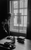 Francis Bacon at his Reece Mews home in London 1978. - Photo by Edward Quinn