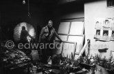 Francis Bacon at his Reece Mews studio. London 1980. - Photo by Edward Quinn