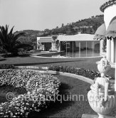 Villa Yakymour. Le Cannet 1956. - Photo by Edward Quinn