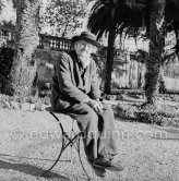 Actor, director and scenic designer Edward Gordon Craig. Villa Chapignac, Vence 1952. - Photo by Edward Quinn