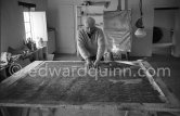 Max  Ernst  working on the painting "Schwalbennest" ("Un nid d'hirondelle", "A Swallow's Nest") 1966. Seillans 1966. - Photo by Edward Quinn