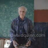Max Ernst. Behind him the painting "Tremblement de terre printanier". Seillans 1966. - Photo by Edward Quinn