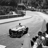 Luigi Stagnoli, (90) Ferrari 225S. Monaco Grand Prix 1952, transformed into a race for sports cars. This was a two day event, the Sunday for the up to 2 litres (Prix de Monte Carlo), the Monday for the bigger engines, (Monaco Grand Prix). - Photo by Edward Quinn