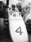 Dan Gurney, (4) Porsche F1-804, and Fritz Huschke von Hanstein, chief of the Porsche racing department. Monaco Grand Prix 1962. - Photo by Edward Quinn