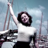 Susan Hayward "added plenty of sparkle to the Festival. Simplicity of her clothes stunned other beauties - but not photographers" as US-magazine "Movieland" writes. Cannes Festival 1956. - Photo by Edward Quinn