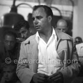 Aly Khan at the summer ceramic exhibition "Japon. Céramique contemporaine" at the Nérolium. Vallauris July 21 1951. - Photo by Edward Quinn