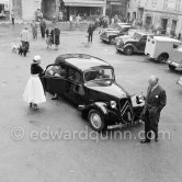 Film director and producer Sir Alexander Korda (60) and Alexandra Boycun (24) on their wedding day in front of the town hall of Vence 1953. Cars: 1951 Citroën Traction Avant 11B Normale. In the background from left 1939-49 Austin 10; 1948-56 Peugeot 203; 1949-52 Renault 4CV; 1946-49 Simca 8, a delivery vehicle; 1949-57 Citroën 2CV - Photo by Edward Quinn