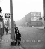 Art student. London 1950 - Photo by Edward Quinn