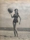 Miriam Martel, French starlet. Monte Carlo 1950. (Scan from vintage print) - Photo by Edward Quinn