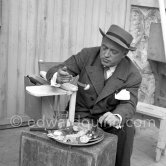 Max Ophüls. Lunch during filming of "Lola Montès". Nice 1955. - Photo by Edward Quinn