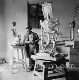 Pablo Picasso at Le Fournas with sculpture "Petite fille sautant à la corde". Vallauris 1953. - Photo by Edward Quinn