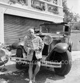 Pablo Picasso with his Hispano-Suiza type H6B (6.6 litre engine). Vallauris 1953. This particular chassis (number 12293) left the factory at Bois-Colombes in 1930. - Photo by Edward Quinn