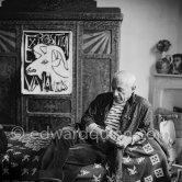 Pablo Picasso at La Galloise with a Breton shirt. In the background an automatic piano which Pablo Picasso bought 1950 in a bistro in Vallauris. La Galloise, 1953. - Photo by Edward Quinn