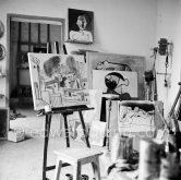 A charcoal drawing of the view from Le Fournas on the easel at Pablo Picasso's studio Le Fournas. Vallauris 26.6.1953. - Photo by Edward Quinn