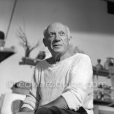 Portrait of Pablo Picasso in white pullover at his studio Le Fournas. Vallauris 1953. - Photo by Edward Quinn