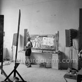 Pablo Picasso painting "La plage à la Garoupe I" for the film "Le mystère Picasso". Nice, Studios de la Victorine, 1955. - Photo by Edward Quinn