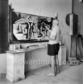 Pablo Picasso painting "La plage à la Garoupe I" for the film "Le mystère Picasso". Nice, Studios de la Victorine, 1955. - Photo by Edward Quinn