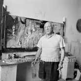 Pablo Picasso: "ça va mal, ça va très très mal." The making of "La plage à la Garoupe I" for the film "Le mystère Picasso". Nice, Studios de la Victorine, 1955. - Photo by Edward Quinn