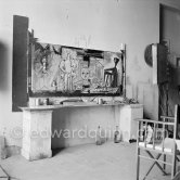 The making of "La plage à la Garoupe I" for the film "Le mystère Picasso". Nice, Studios de la Victorine, 1955. - Photo by Edward Quinn