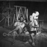 Pablo Picasso and Clouzot. Shooting break during filming of "Le mystère Picasso". Nice, Studios de la Victorine, 1955. - Photo by Edward Quinn