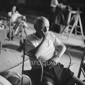 Pablo Picasso. Shooting break during filming of "Le mystère Picasso". Nice, Studios de la Victorine, 1955. - Photo by Edward Quinn