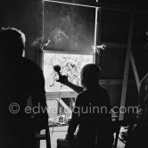 Pablo Picasso at work. "Le mystère Picasso", Nice, Studios de la Victorine 1955. - Photo by Edward Quinn