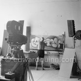 Pablo Picasso at work during filming of "Le mystère Picasso", documentary. Nice, Studios de la Victorine, 1955. - Photo by Edward Quinn
