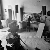 Pablo Picasso at work during filming of "Le mystère Picasso", documentary. Nice, Studios de la Victorine, 1955. - Photo by Edward Quinn