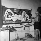 During filming of "Le mystère Picasso". Nice, Studios de la Victorine, 1955. - Photo by Edward Quinn