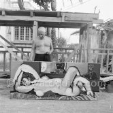 Pablo Picasso during filming of "Le mystère Picasso". Nice, Studios de la Victorine, 1955. - Photo by Edward Quinn