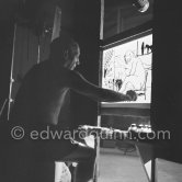 Pablo Picasso at work. "Le mystère Picasso", Nice, Studios de la Victorine 1955. - Photo by Edward Quinn