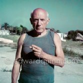 Pablo Picasso on the grounds of the Studios de la Victorine during shooting of "Le mystère Picasso", Nice 1955. - Photo by Edward Quinn