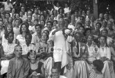 Local Corrida Jacqueline, Maya, Claude, Paloma, Cocteau, Jean, Lartigue, Jacques-Henri photographer (left), Weisweiller, Francine. Vallauris 1955. 
11 Aug 1955. (gem. Getty Images) - Photo by Edward Quinn