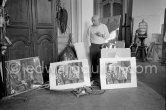 Pablo Picasso with "Femme dans l'atelier". La Californie, Cannes 21.11.1957. - Photo by Edward Quinn