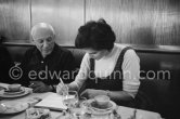 Lunch at the restaurant Blue Bar in Cannes. Pablo Picasso and Lucia Bosè. Cannes 1959. - Photo by Edward Quinn