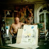 Pablo Picasso showing his original lithograph for the poster announcing his 1960. show in Nice. La Californie, Cannes 1960. - Photo by Edward Quinn