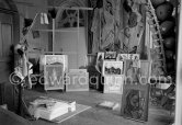 A studio at La Californie, Cannes 1960. - Photo by Edward Quinn