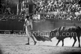 Damaso Gomez with his sword. Fréjus 1965. Other photos of this bullfight in the bull ring see "Miscellaneous". - Photo by Edward Quinn