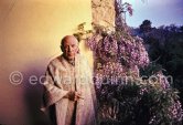 Pablo Picasso wearing a South American Poncho. Mas Notre-Dame-de-Vie, Mougins 1967. - Photo by Edward Quinn